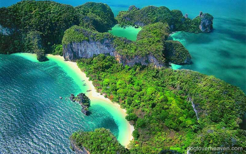 Koh Hong (Hong Island) เกาะห้อง หรือที่รู้จักกันดีในท้องถิ่นเกาะห้อง หมู่เกาะสวรรค์ของอันดามันทางตอนใต้ของประเทศไทย 